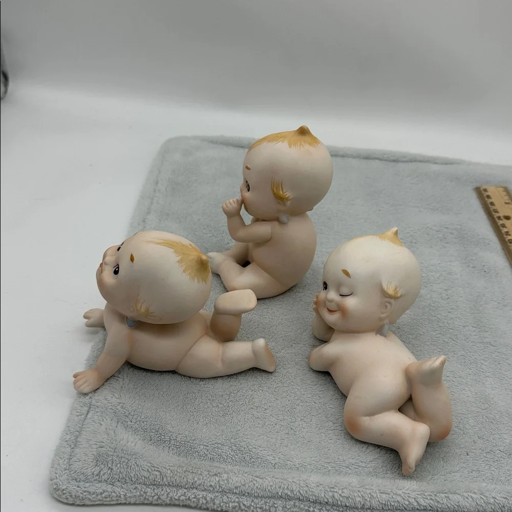 Vintage Lefton Kewpie Baby Dolls Bisque/Porcelain Figurines Set of 3 Japan 1960 - Picture 3 of 9